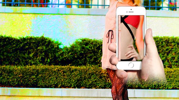 X-ray Girls Body Scanner Prank